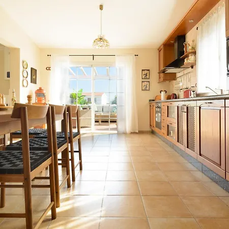 Chale Con Terraza En La Costa Holiday home *
